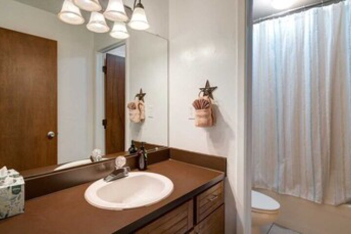 Room 3 of 61