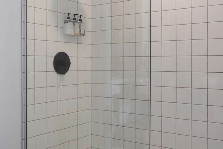 Room 128 of 151