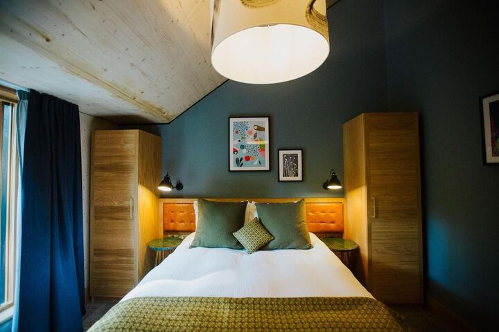 Room 12 of 46