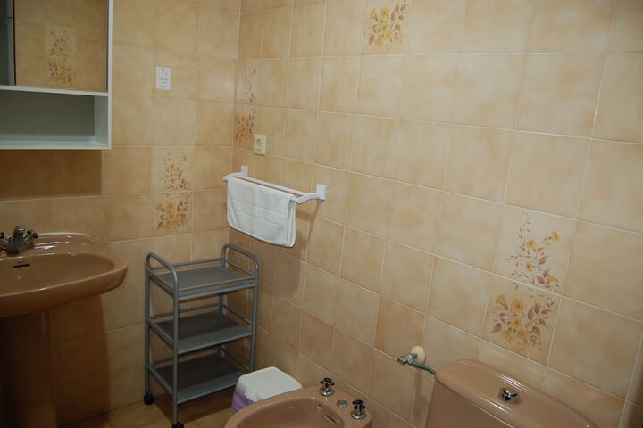 Room 28 of 53