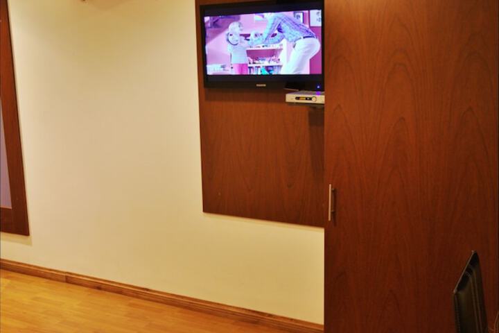 Room 42 of 110