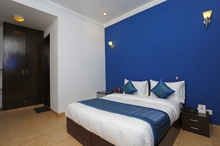 Room 5 of 15