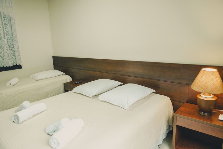Room 34 of 90