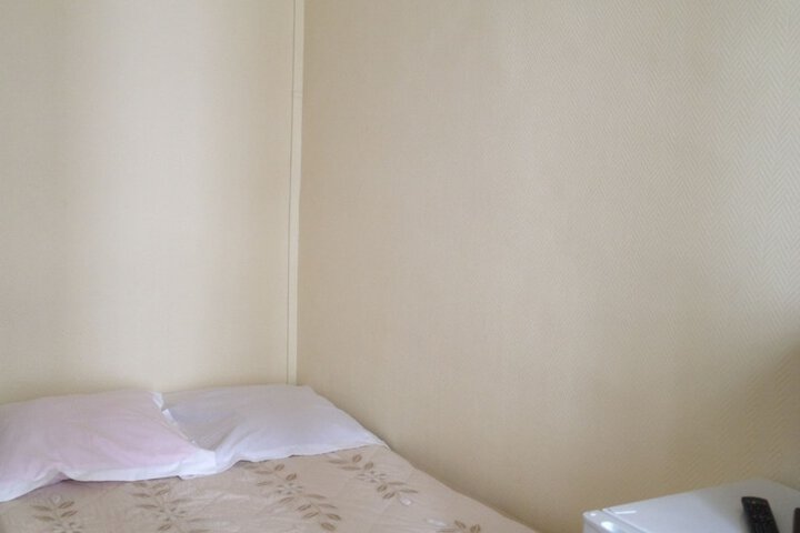 Room 5 of 44