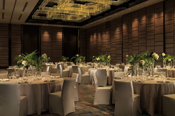 Ballroom/Hall 48 of 58