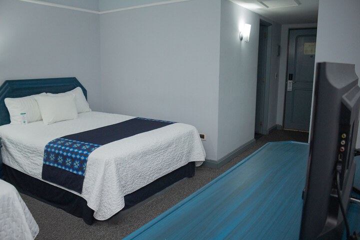 Room 25 of 149
