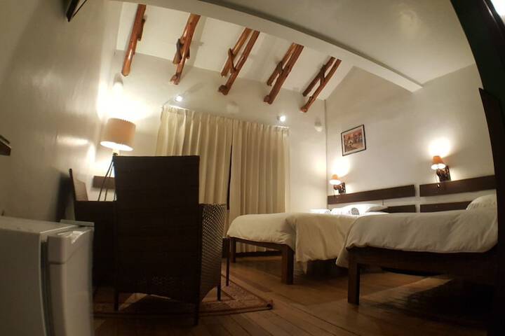 Room 18 of 44