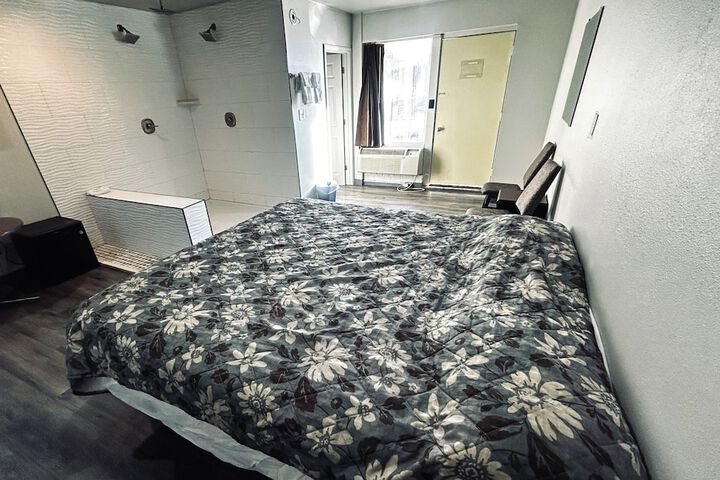 Room 7 of 29