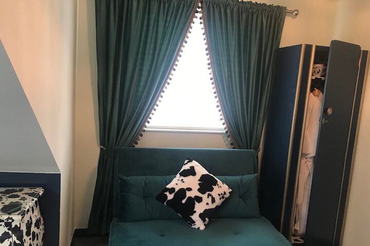 Room 12 of 131