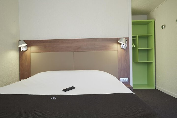 Room 15 of 39