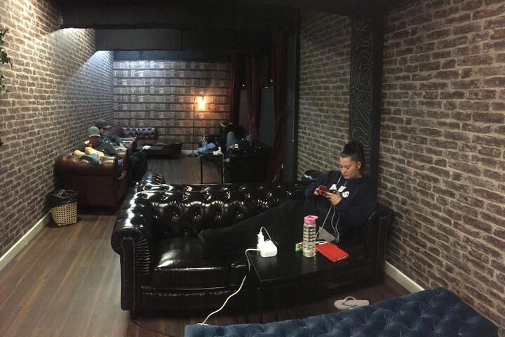 Room 15 of 32