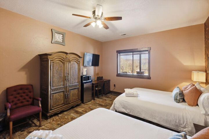 Room 21 of 225