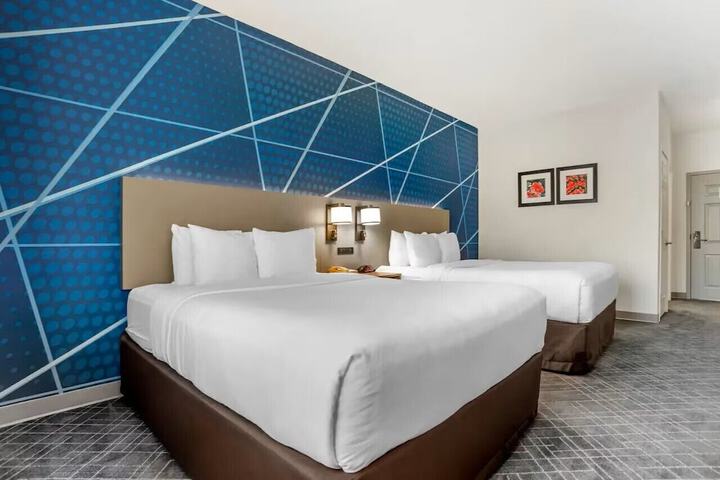 Room 10 of 19