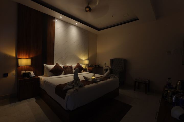 Room 27 of 140