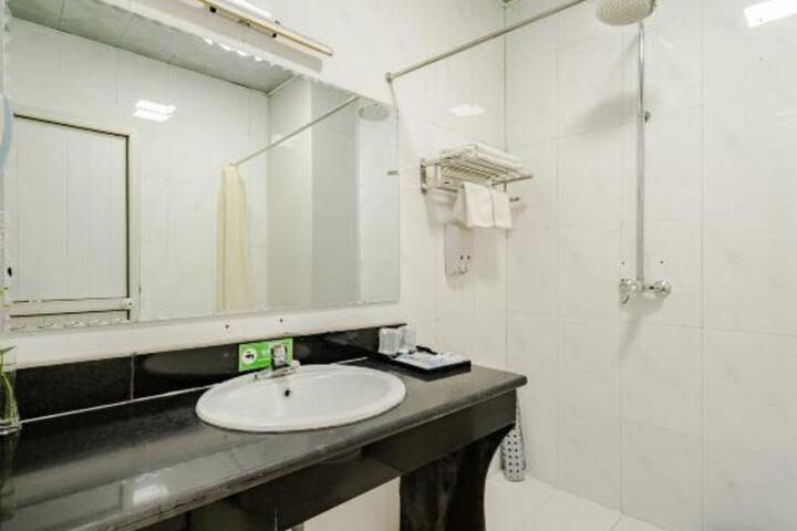 Taihe Hotel