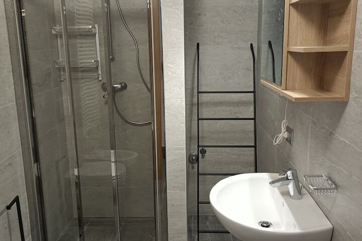 Room 18 of 24