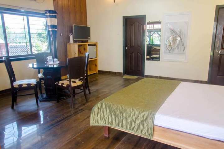 Room 6 of 48