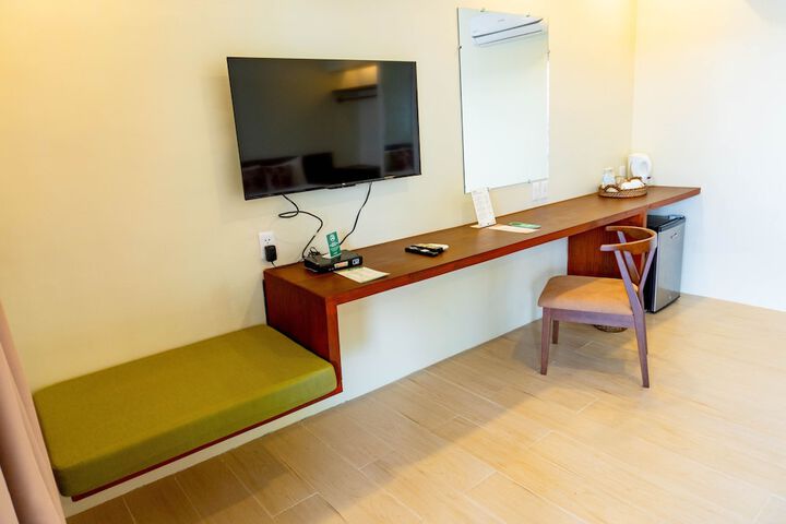 Room 15 of 49