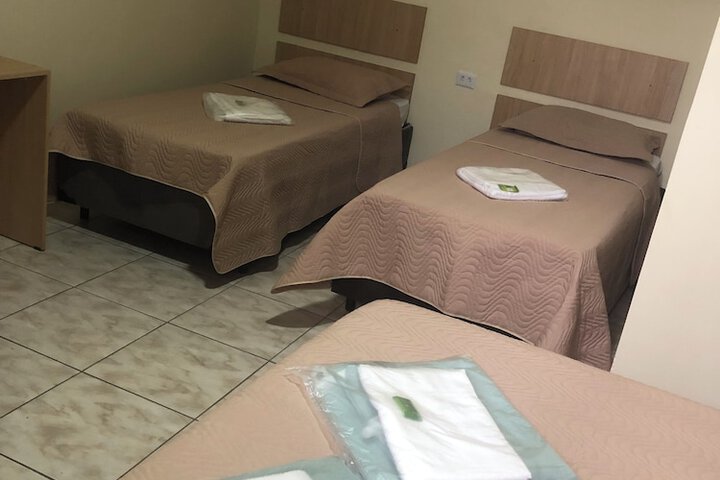 Room 5 of 8