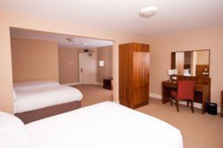 Room 14 of 19