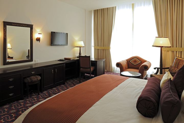 Room 6 of 55