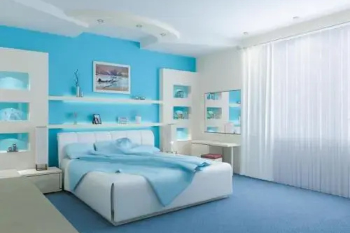 Room 4 of 9