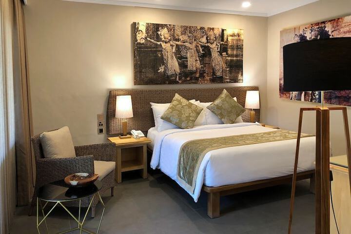 Room 8 of 30