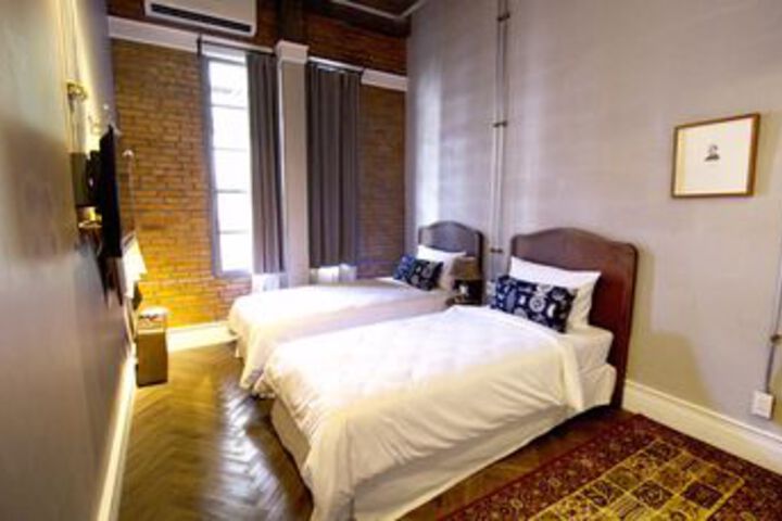 Standard Suite