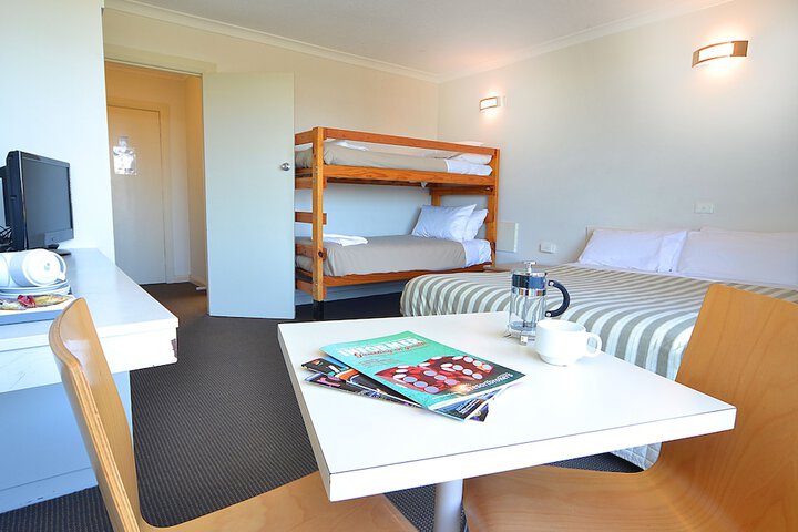 Room 15 of 52