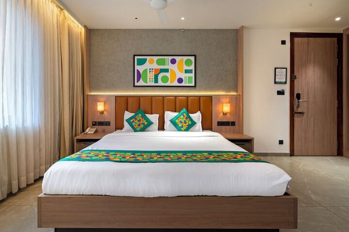Room 17 of 39