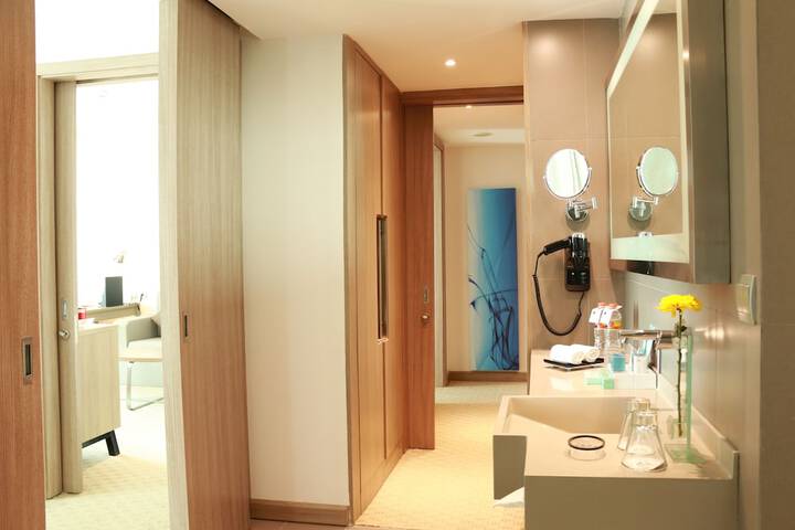 Room 19 of 58
