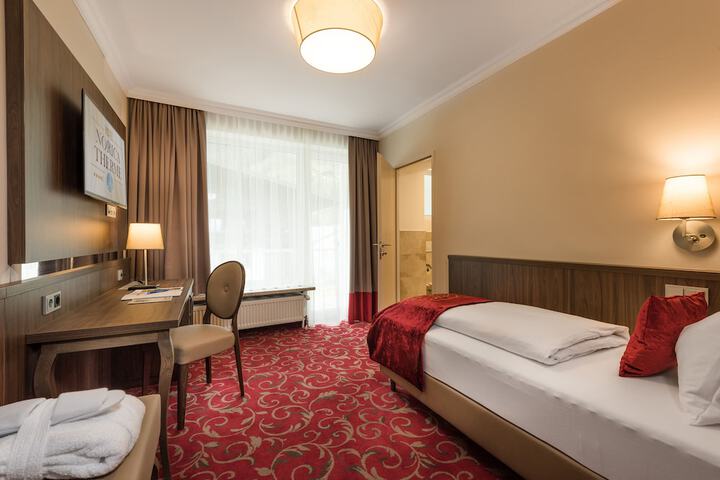 Room 26 of 72