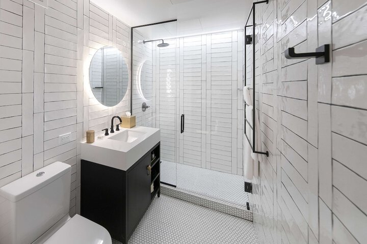 Bathroom shower