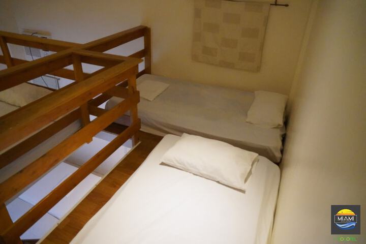 Room 25 of 56