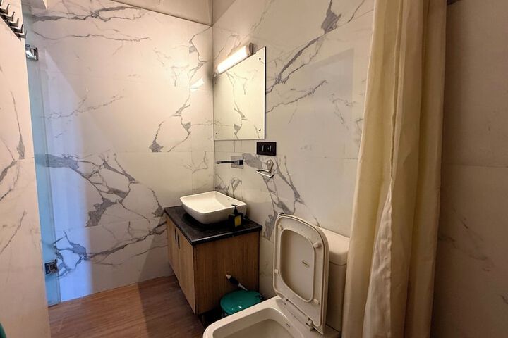 Room 85 of 95