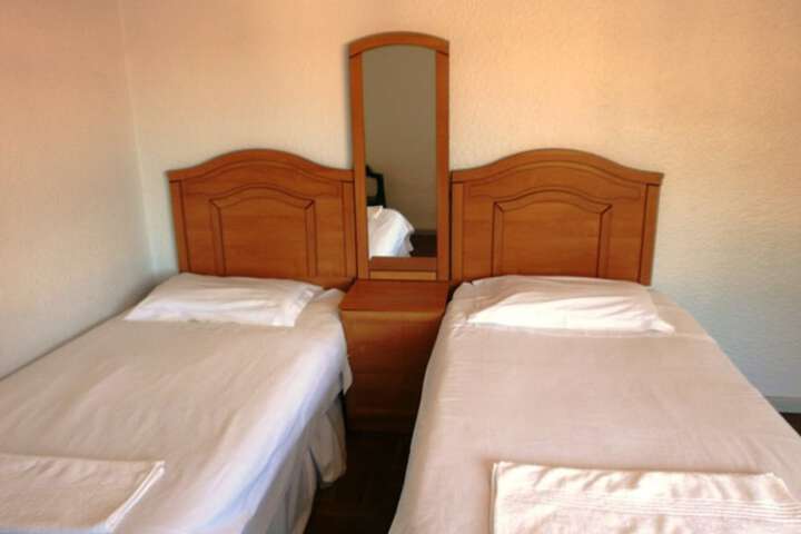 Room 3 of 45