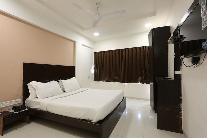 Room 25 of 54