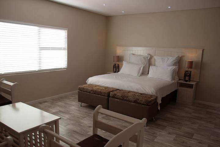 Room 8 of 64