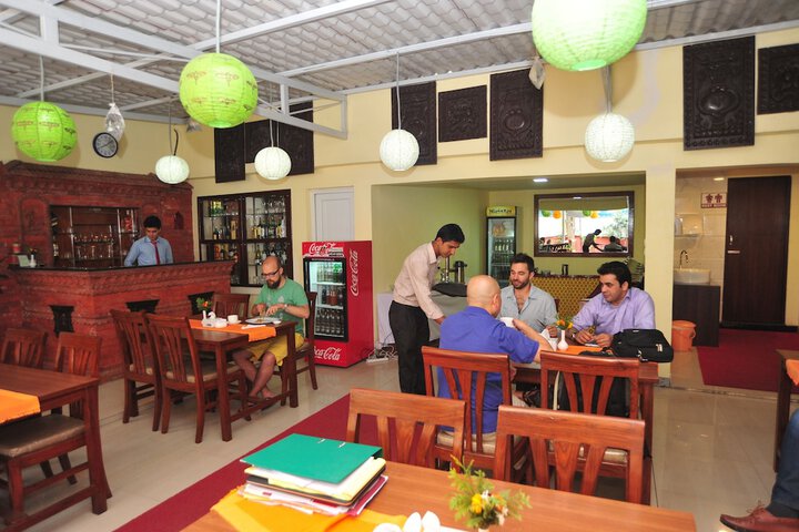 Dining 52 of 76