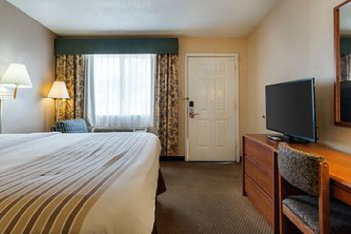 Room 7 of 26