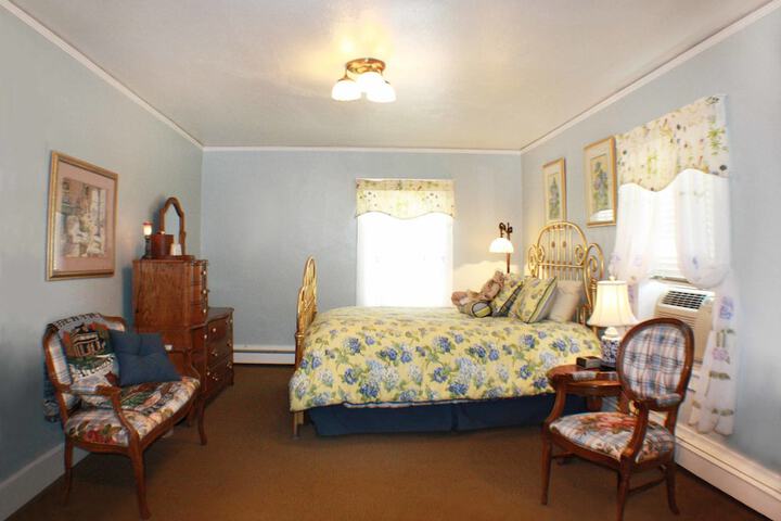 Room 7 of 40