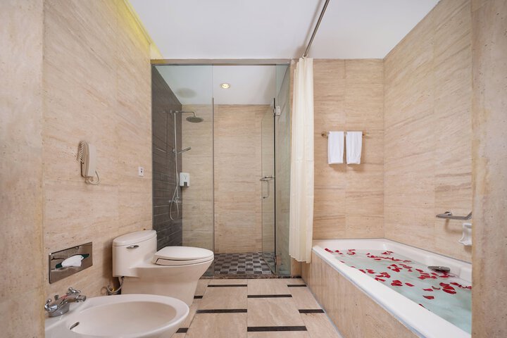 Room 20 of 32