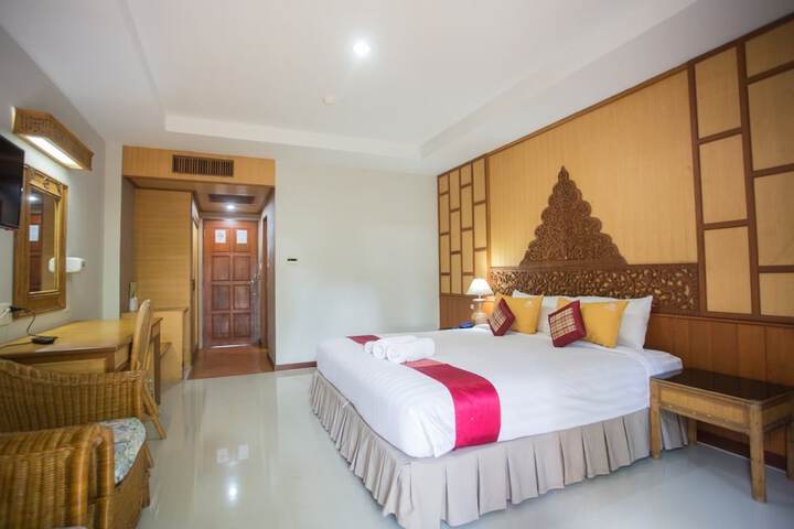 Room 25 of 62