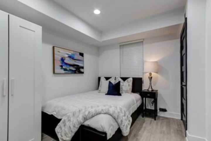 Room 12 of 15