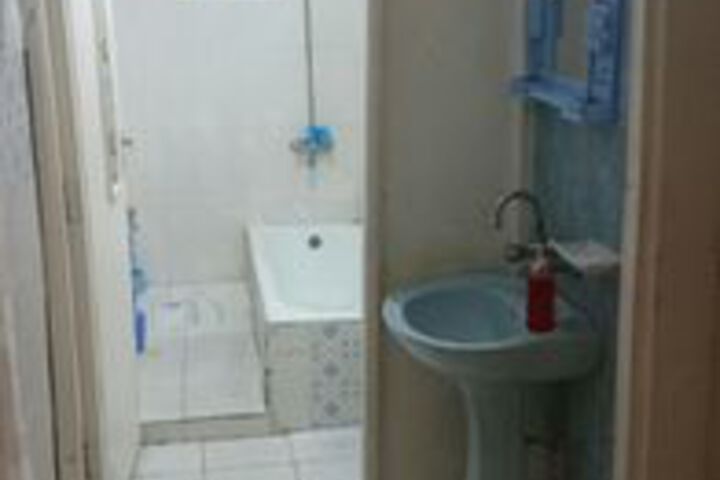 Room 2 of 7