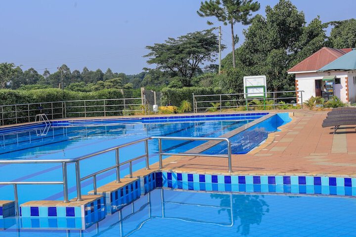 Pool 14 of 23