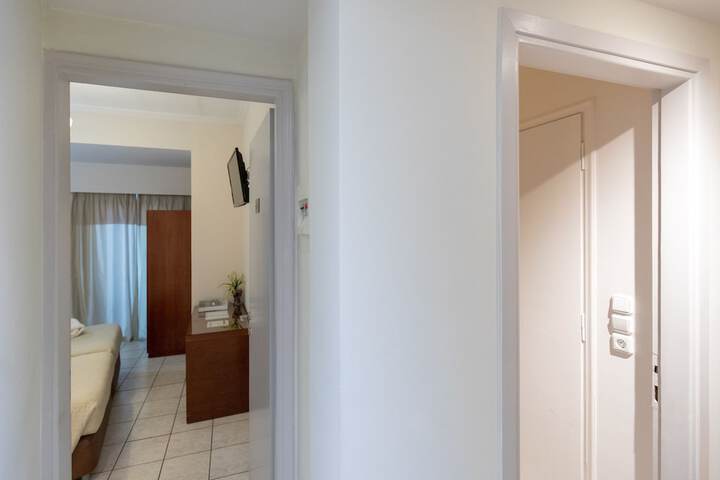 Room 35 of 74