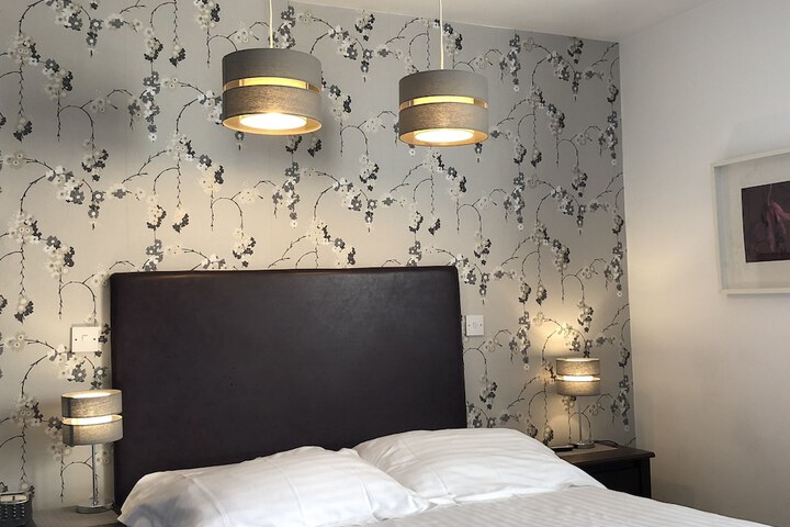 Room 12 of 30