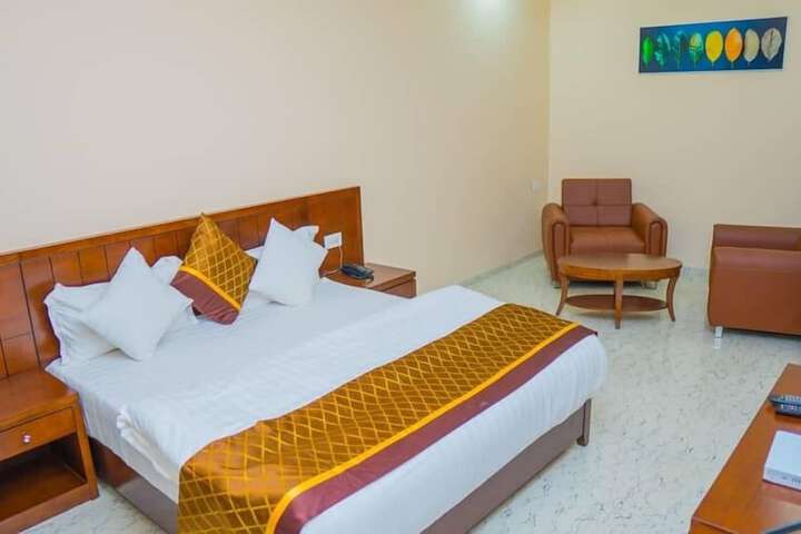 Room 5 of 24