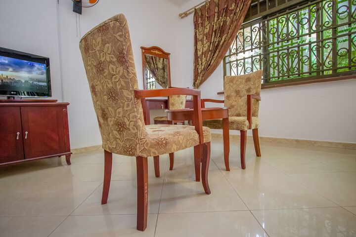 Room 8 of 52